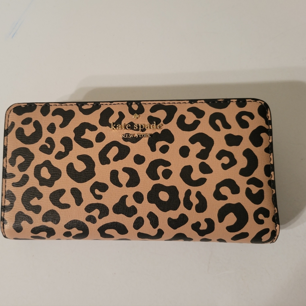 Leopard Kate spade wallet